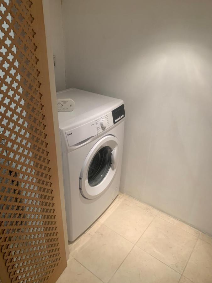 Cozy 1 Bedroom Basement Flat London Luaran gambar