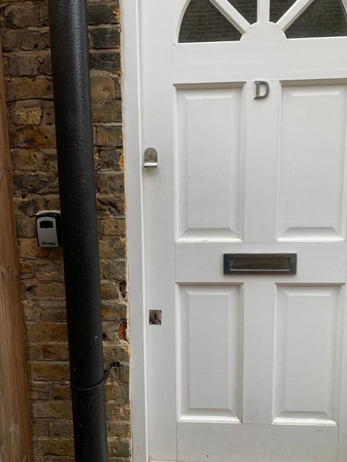 Cozy 1 Bedroom Basement Flat London Luaran gambar